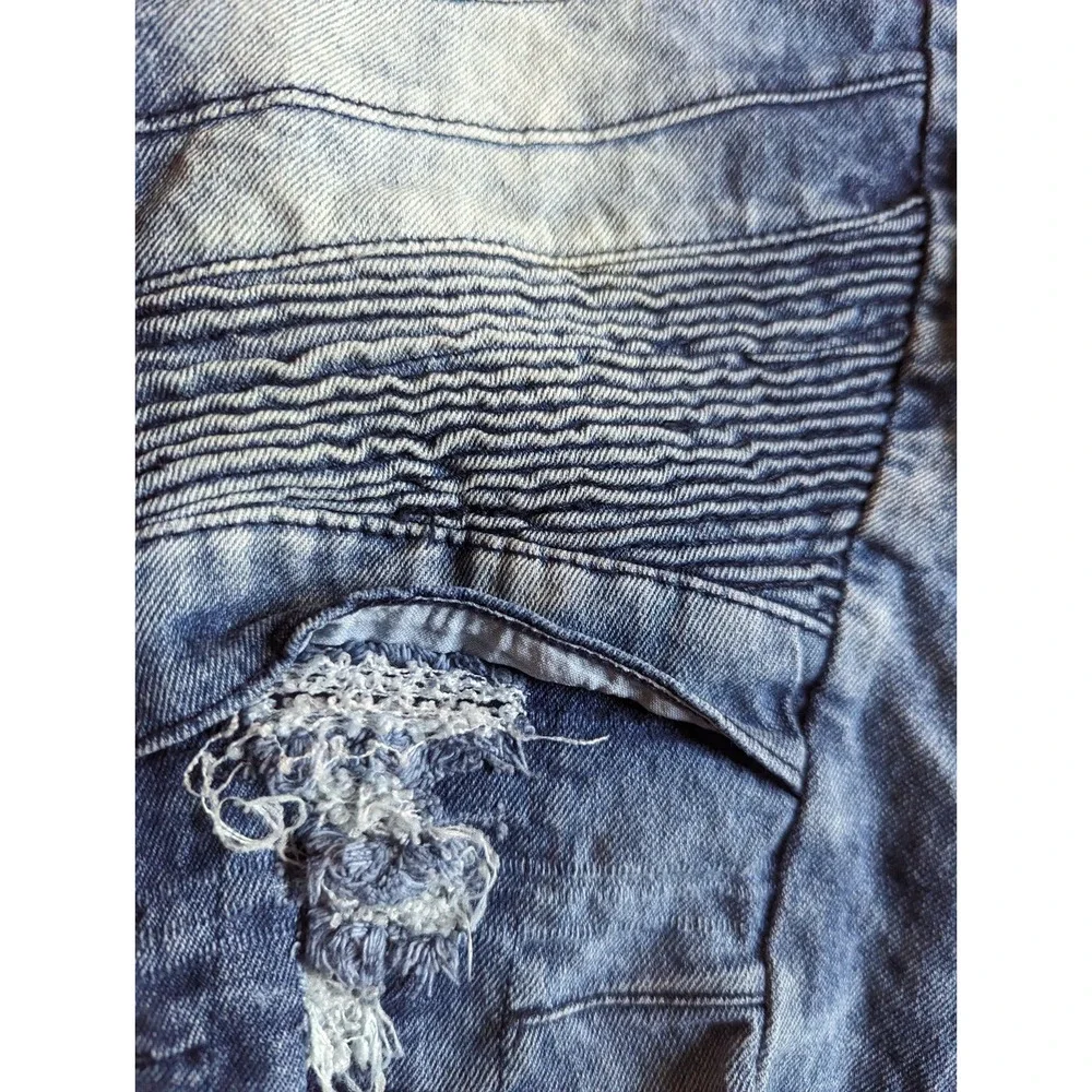 Sacred Crown Black Premium Jean Shorts Distressed Boys Size 14